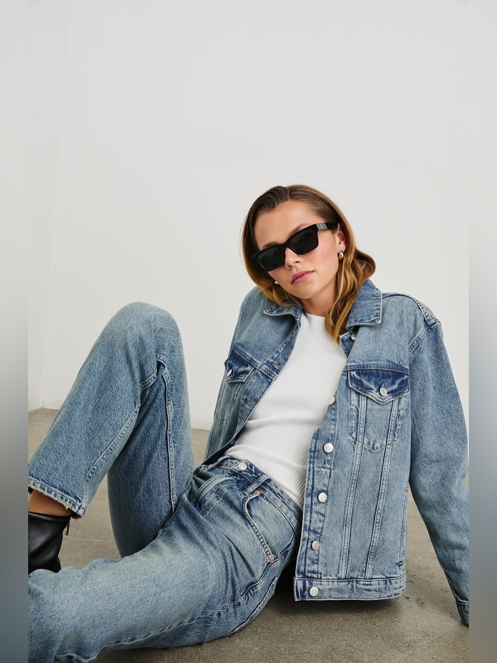 Rails Denim Jean Jacket size large retails $275